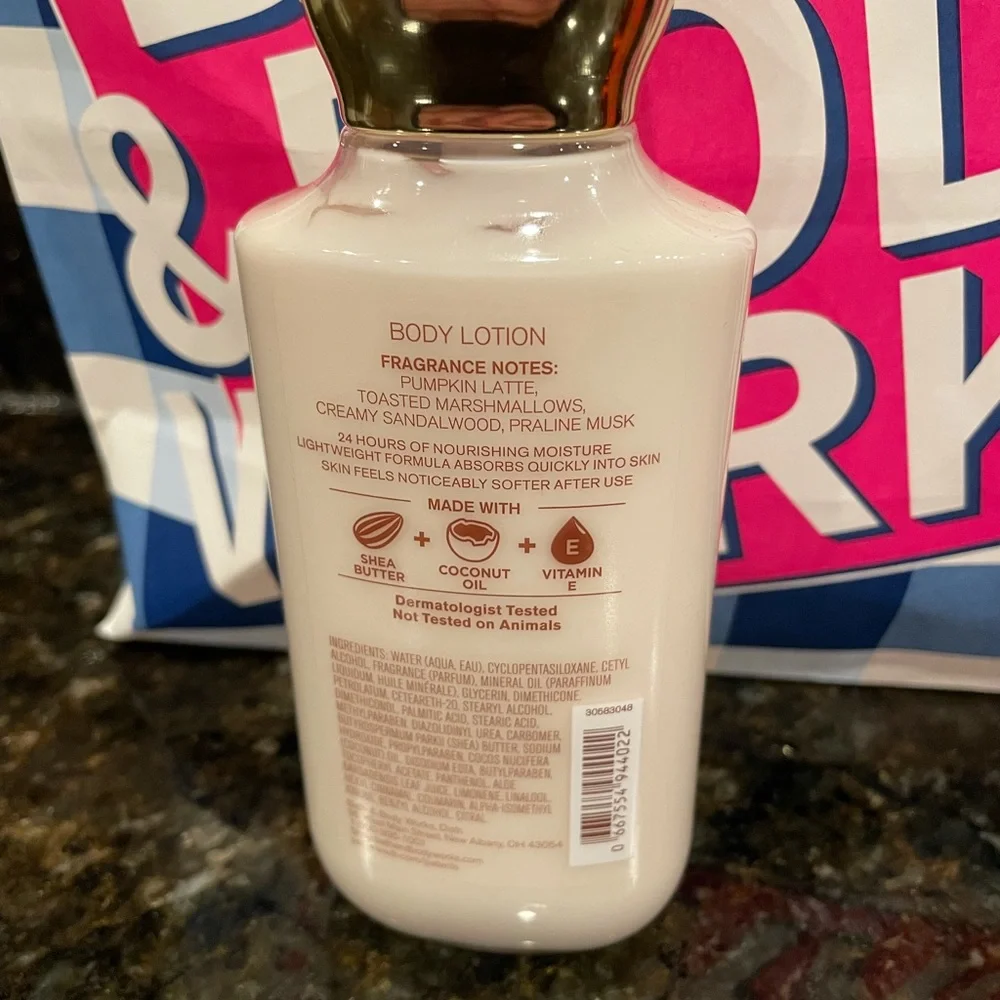 Bath and Body Works Marshmallow Pumpkin Latte - Picture 2 of 5